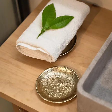 Aura Apartment *