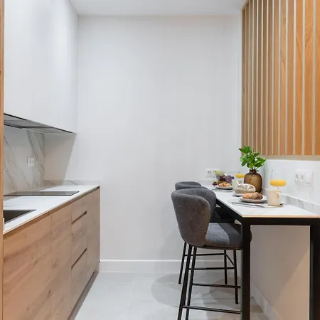 Apartment Aura *